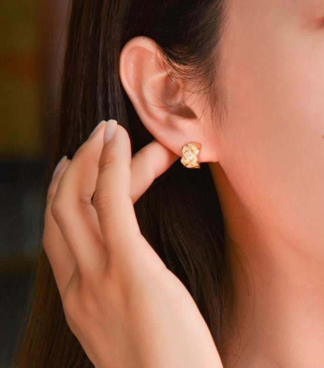 K18YG WG PG ダイヤモンド ピアス クリップ スタッドピアス イエローゴールド ピンクゴールド ホワイトゴールド YG 18K X 模様 18金 柄 スタッドピアス リングピアス - Jewelry Hills Tokyo