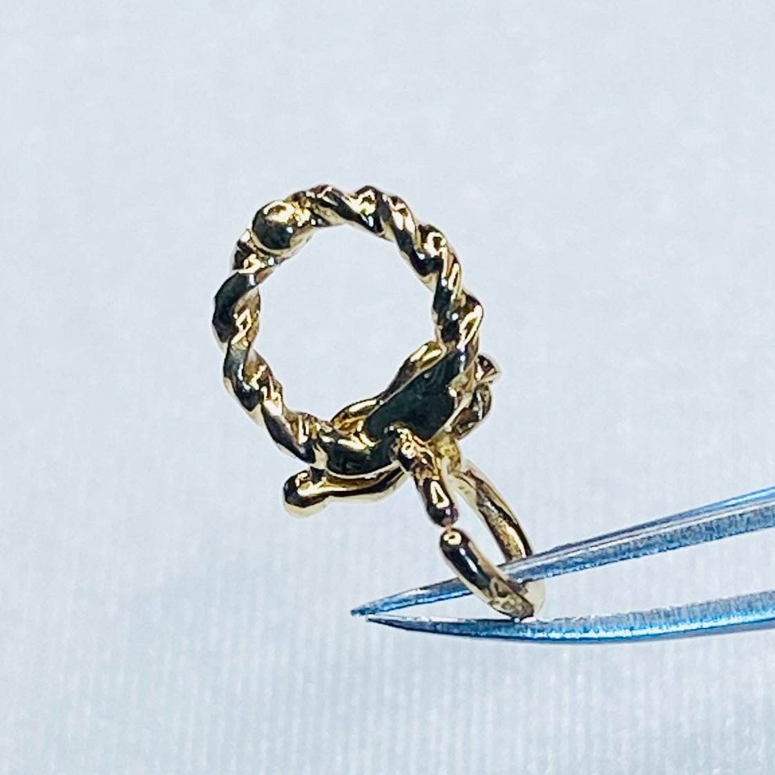 K18YG WG YG バチカン ツイスト チェーンパーツ ネックレスパーツ ペンダントパーツ YG 18K 繋ぎ ロック付き 爪 ピンクゴールド ねじり マルチバチカン - Jewelry Hills Tokyo