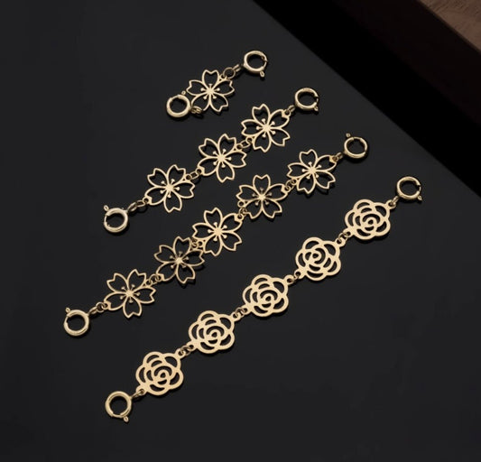 K18YG 引き輪 ヒキワ ひきわ 花 桜 梅 チェーンパーツ ネックレスパーツ YG 18K チャーム 両開口 コマ 花モチーフ 1.8cm / 3.8cm / 5.8cm 延伸 延ばす - Jewelry Hills Tokyo