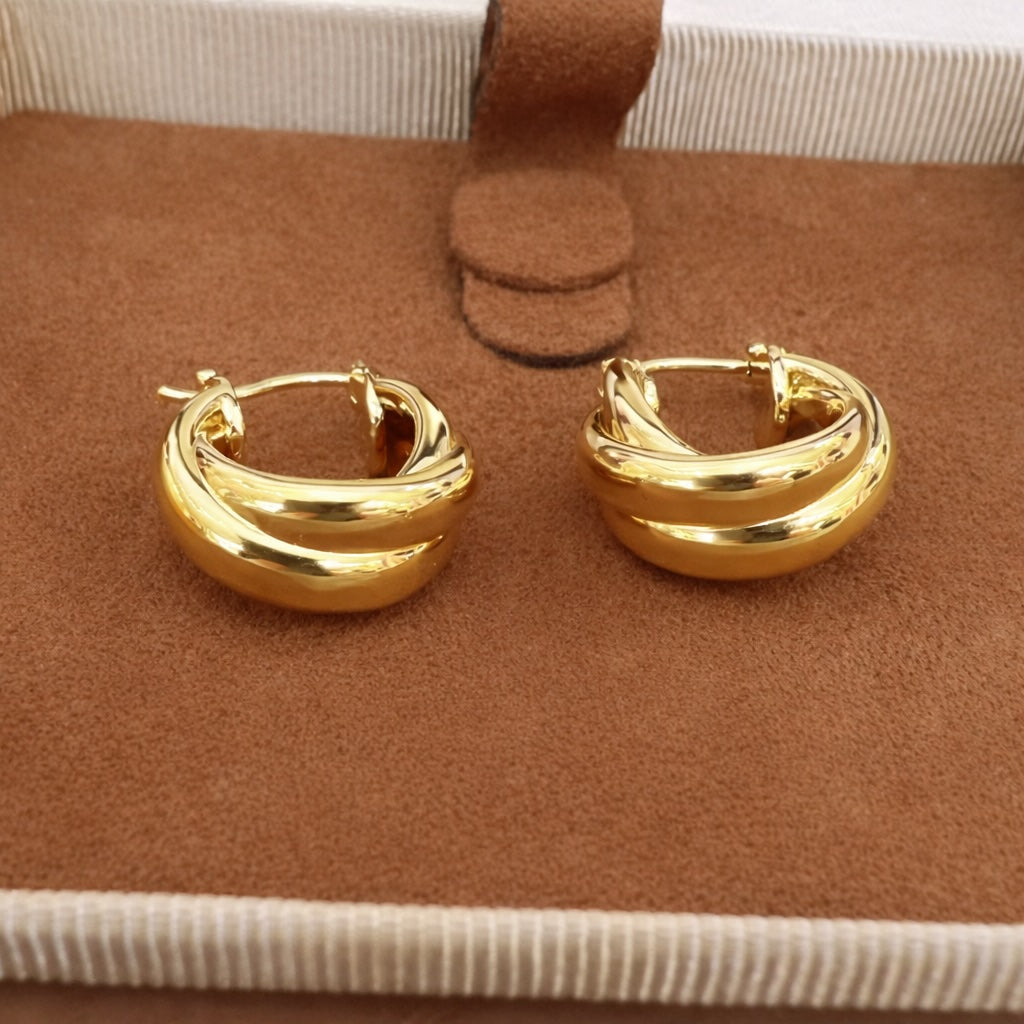 K18YG 3連 リングピアス ツイスト フープピアス 中空 18k ぷっくり ボリューム