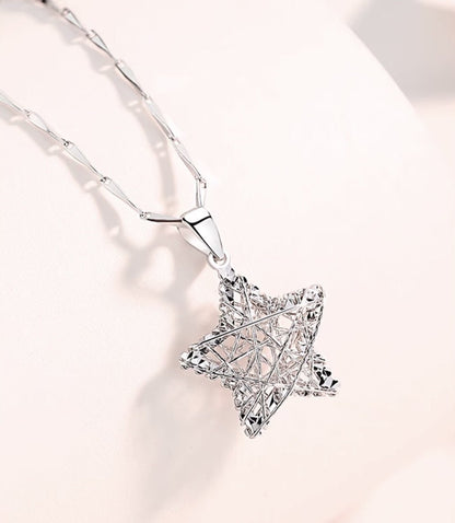 PT950 プラチナ ペンダントトップ ネックレスチャーム 星 星型 スター ワンポイント シンプル キラキラ ペンダント ネックレス - Jewelry Hills Tokyo