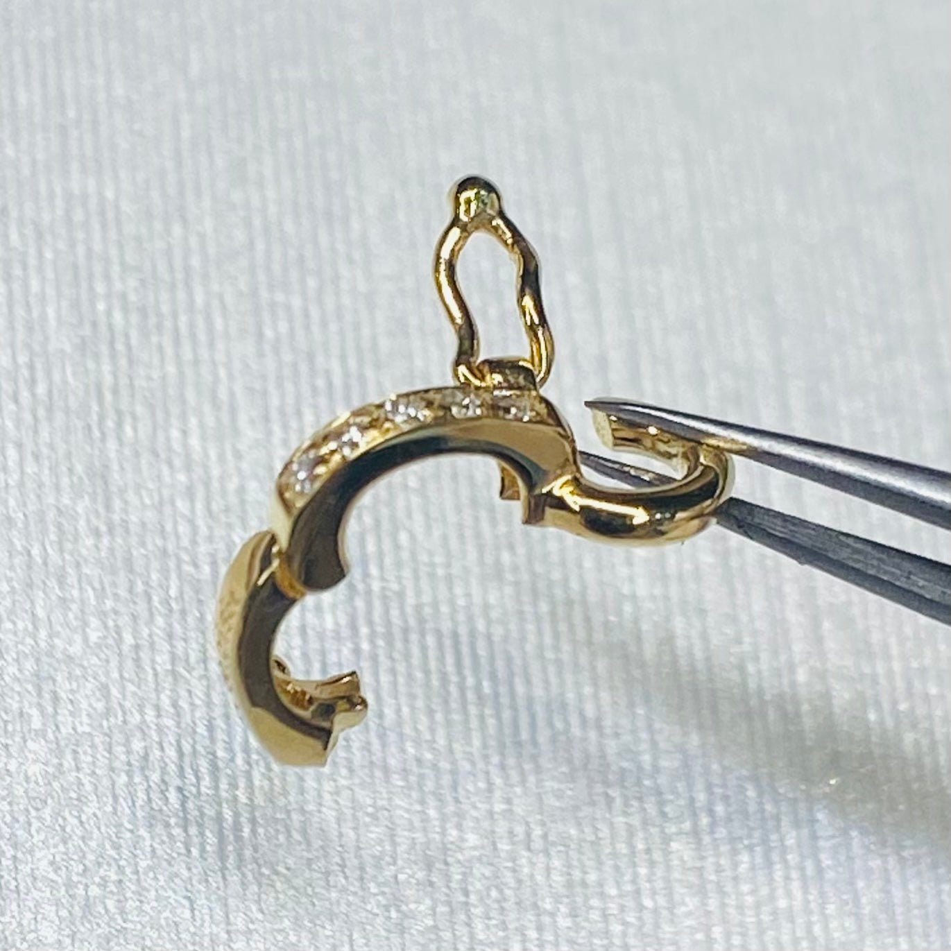 【Sダイヤ】K18YG WG PG バチカン パーツ チャーム繋ぎ 18K チェーンパーツ ペンダントパーツ クラスプ ロック付き K18 18金 マルチバチカン イエローゴールド ピンクゴールド ホワイトゴールド - Jewelry Hills Tokyo