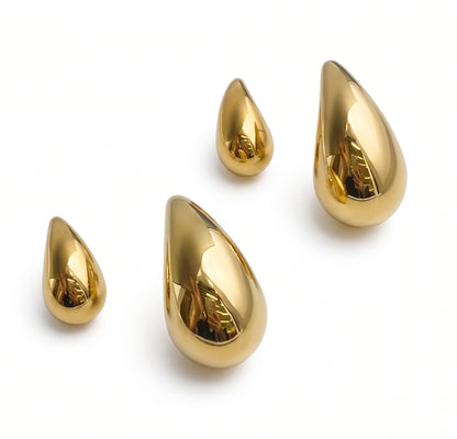 K18YG ぷっくり ティアドロップ スタッドピアス 中空ピアス イエローゴールド 丸い ドロップ型 18K 雫 イタリアンジュエリー